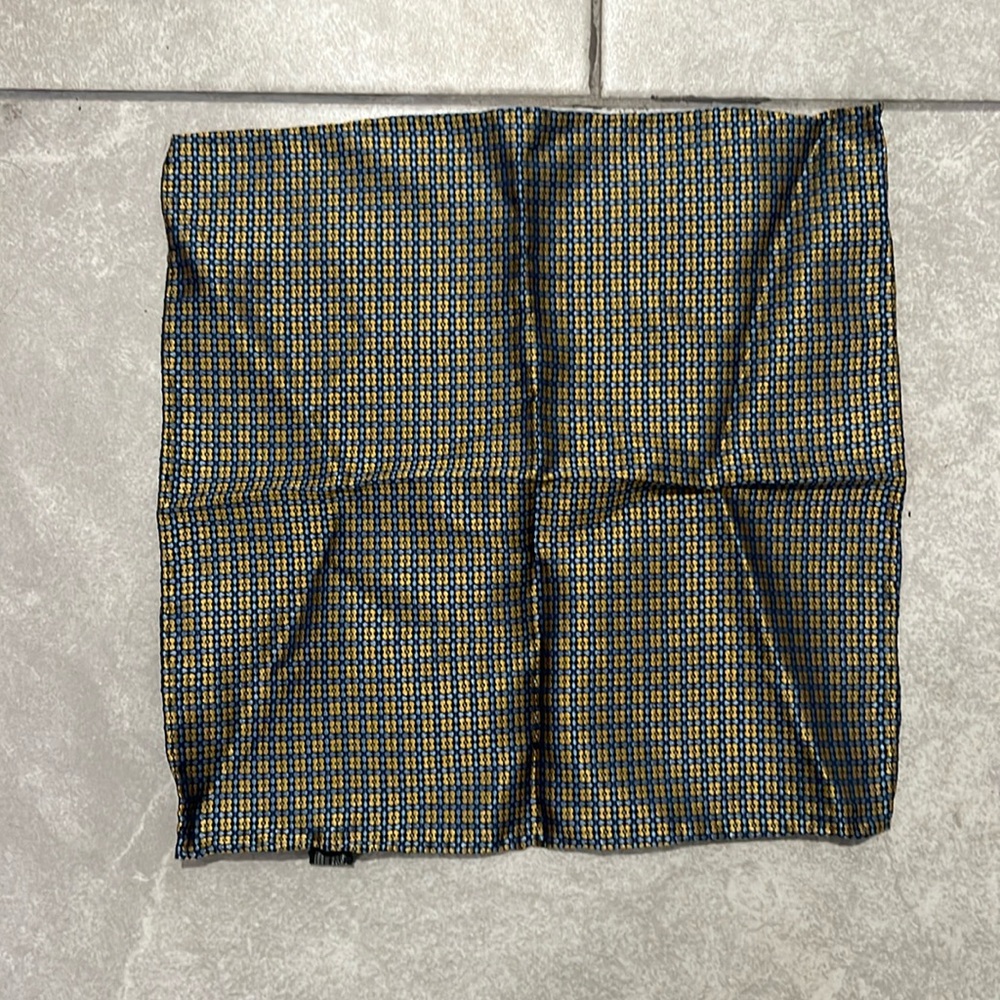 The Tie Bar HankerChief